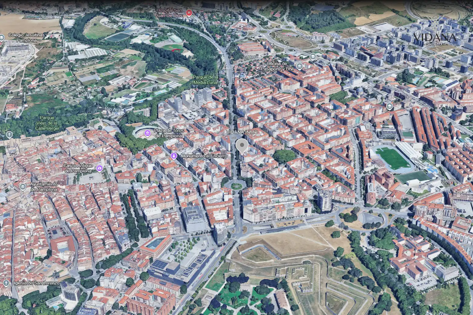 Vista exterior de Pis en venda en  Pamplona / Iruña amb Calefacció, Parquet i Traster