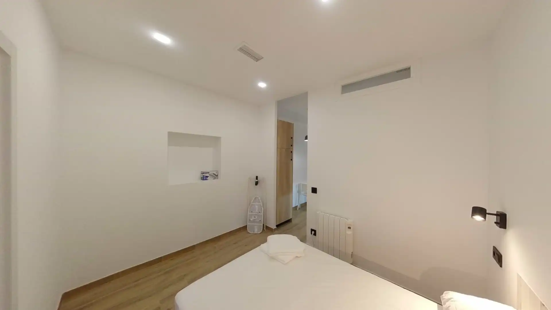 Dormitori de Pis de lloguer en  Madrid Capital amb Calefacció i Moblat