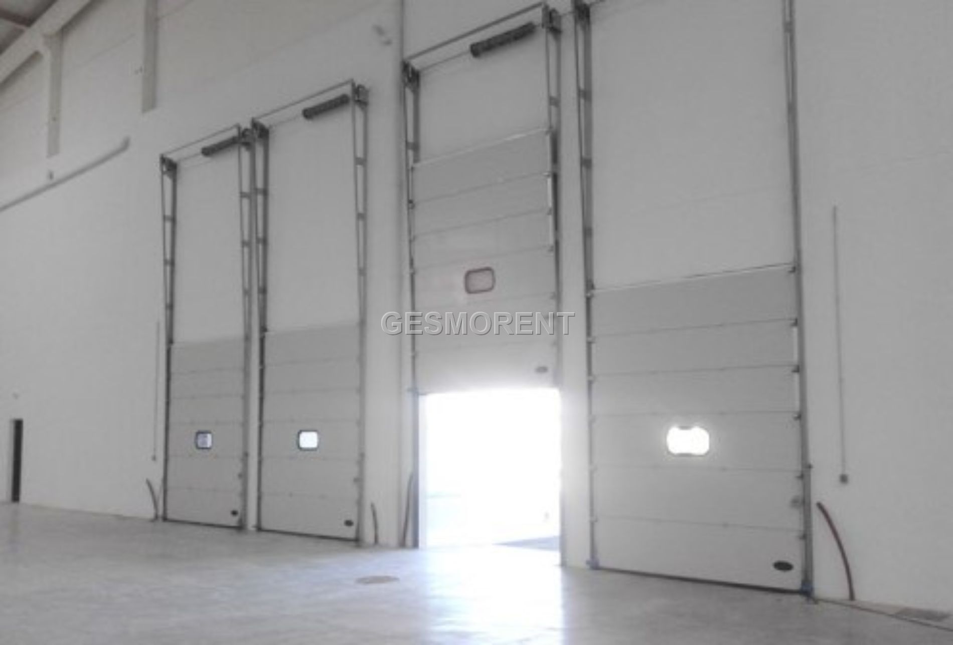 Nau industrial de lloguer en San Fernando de Henares