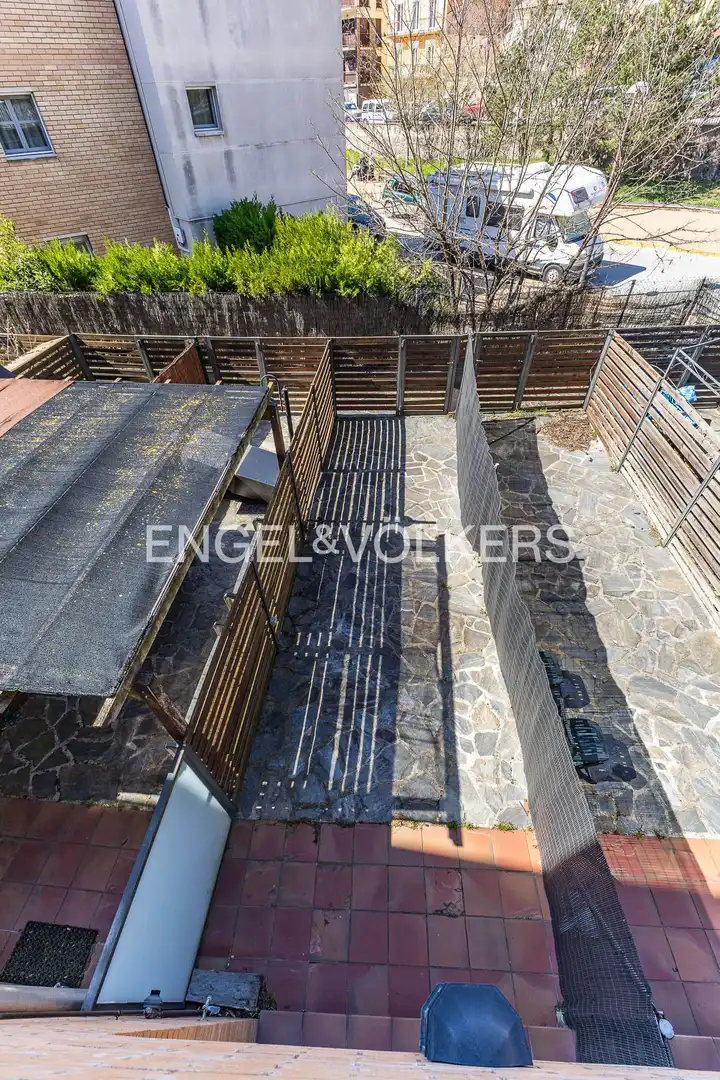 Terrassa de Casa adosada en venda en Guardiola de Berguedà amb Calefacció, Jardí privat i Balcó