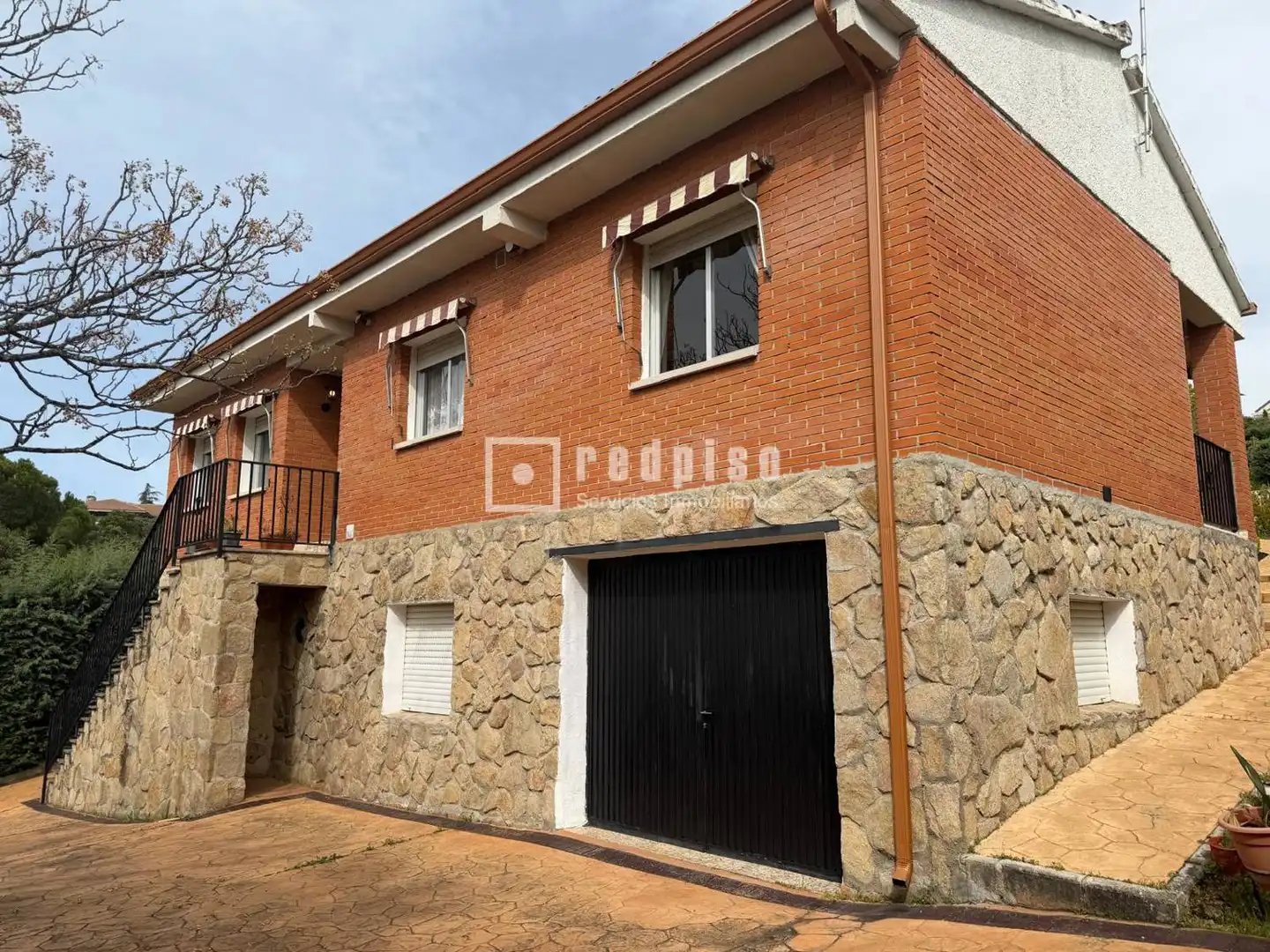 Exterior view of Houses for sale in Valdemorillo  with Heating, Private garden and Terrace