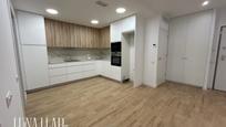 Cuina de Apartament en venda en Castelldefels amb Alarma