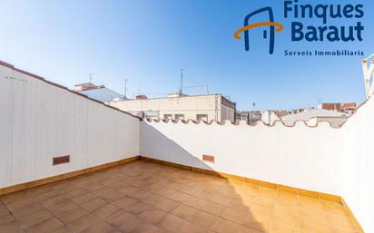 Exterior view of Duplex for sale in Figueres  with Air Conditioner, Terrace and Balcony