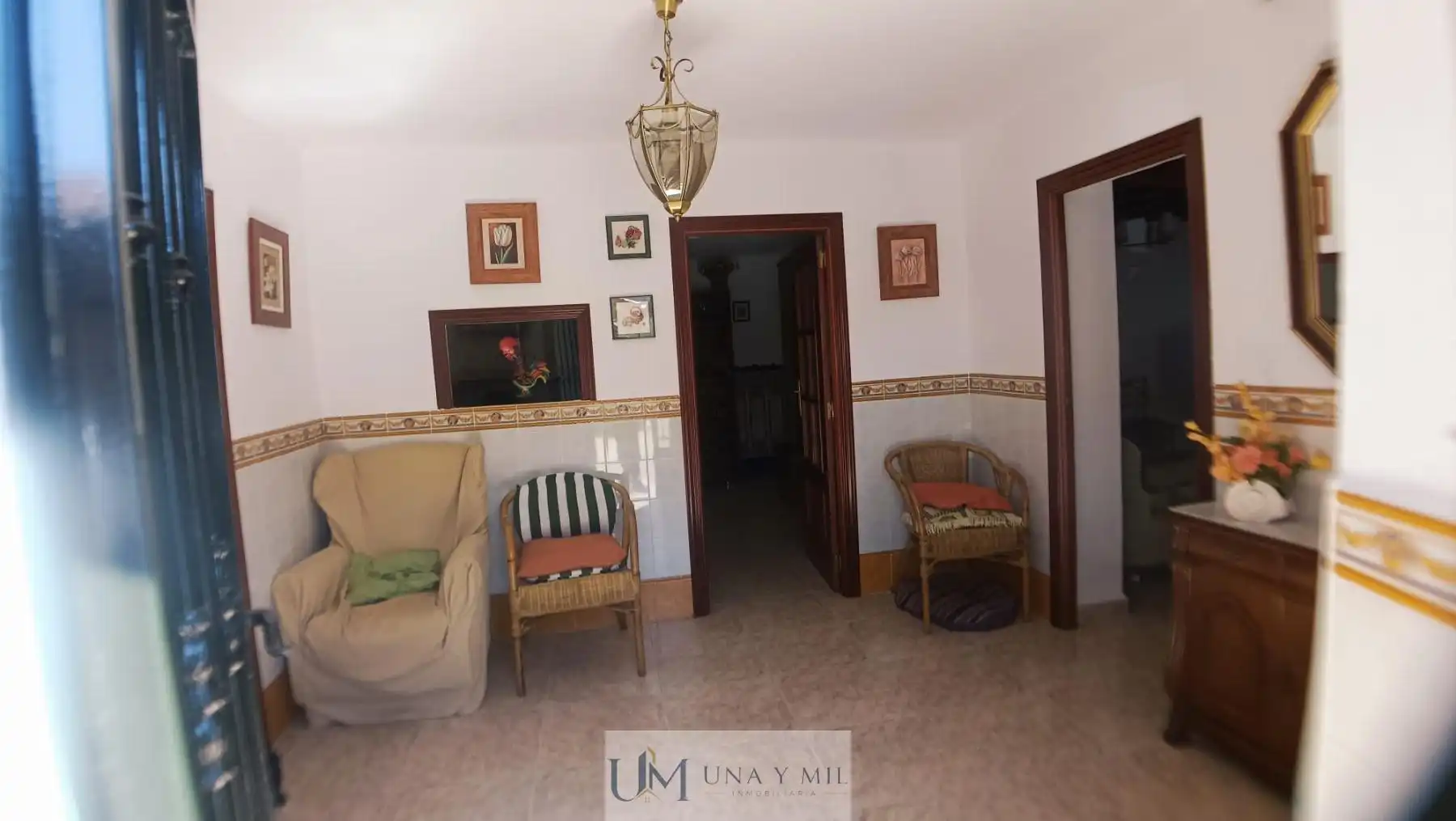 Sala d'estar de Casa o xalet en venda en Pedrosillo de los Aires amb Calefacció