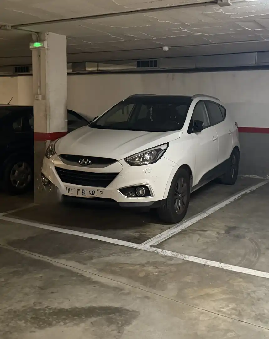 Aparcament de Pis en venda en Sant Vicenç Dels Horts amb Aire condicionat, Calefacció i Terrassa
