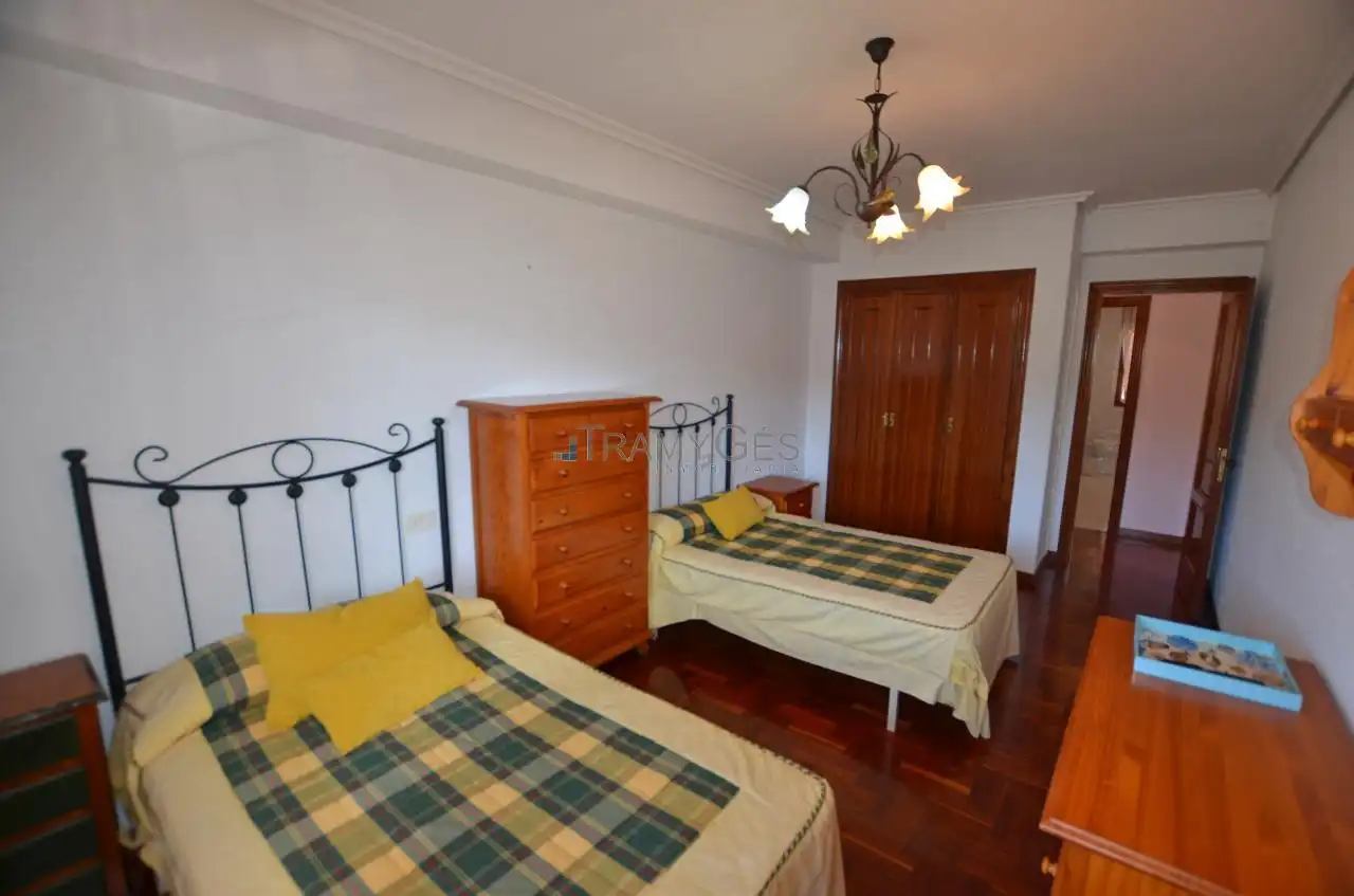 Bedroom of Flat for sale in Tui  with Heating, Parquet flooring and Balcony