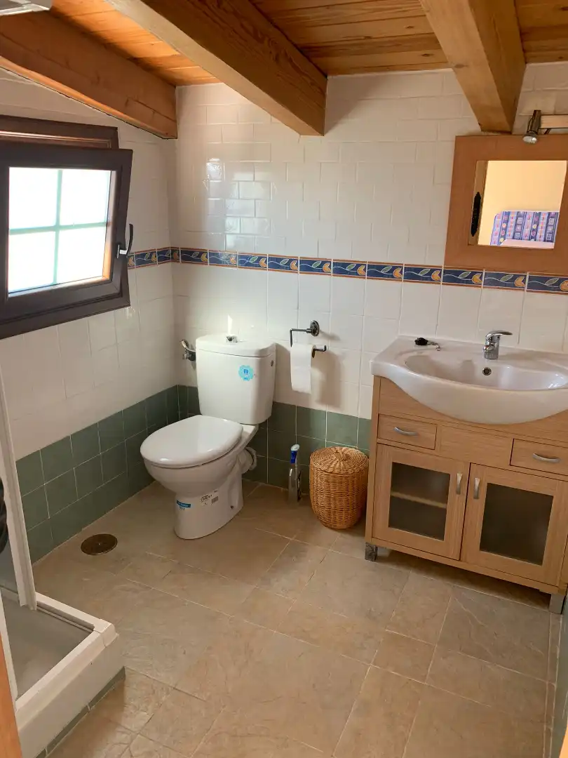 Baño de Casa o chalet en venta en Torrox con Jardín privado, Terraza y Piscina