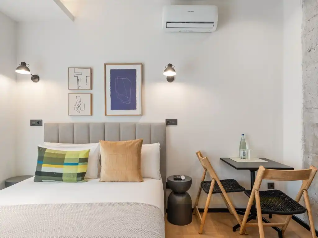Bedroom of Commercial properties for sale in Puente de Vallecas