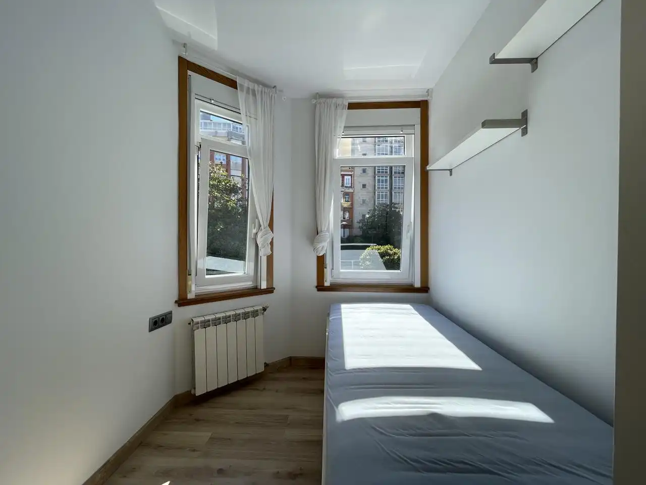Schlafzimmer von Wohnung zum Verkauf in A Coruña Capital  mit Heizung, Terrasse und Balkon