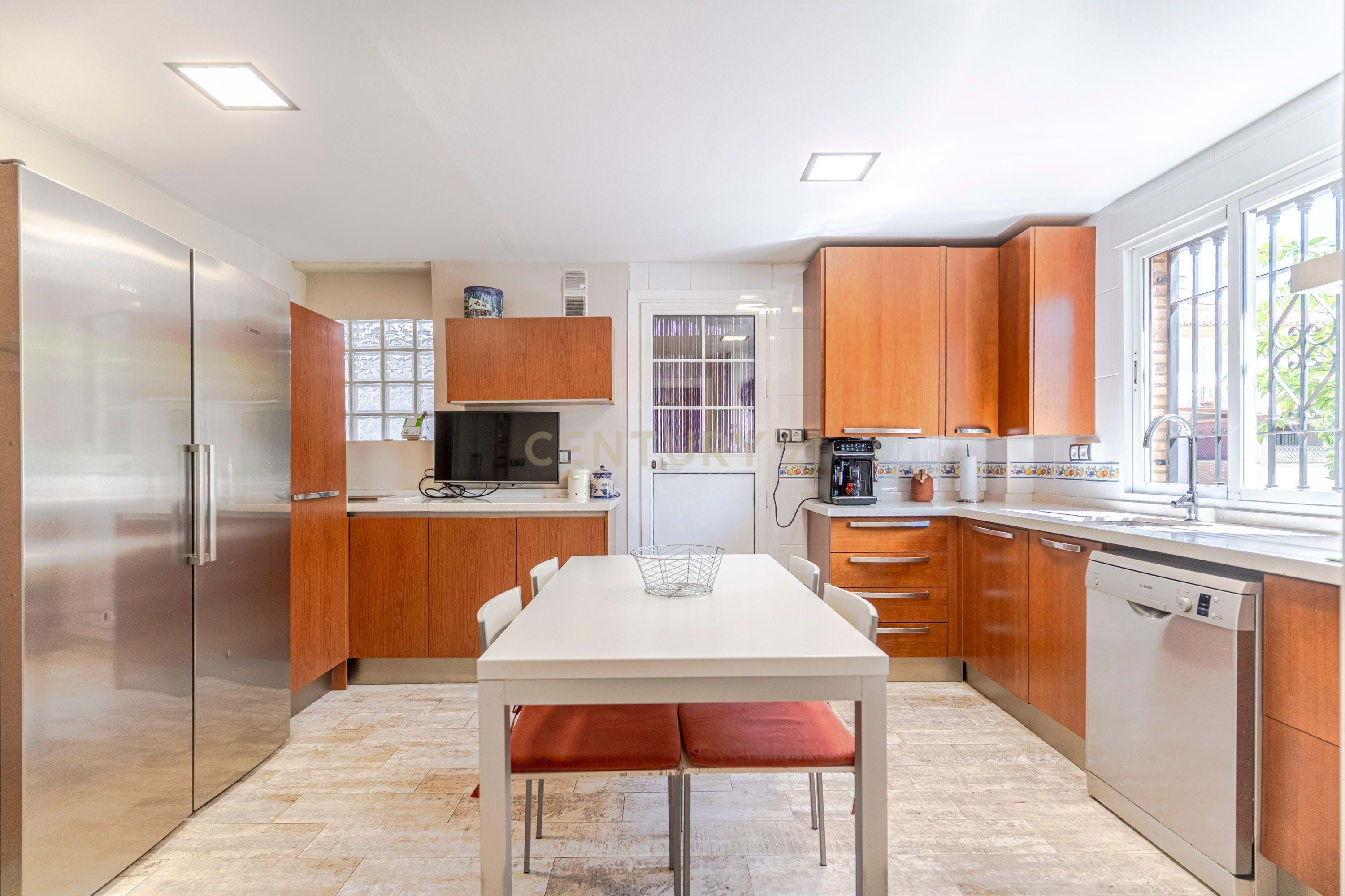 Kitchen of House or chalet for sale in Gójar  with Air Conditioner, Heating and Terrace