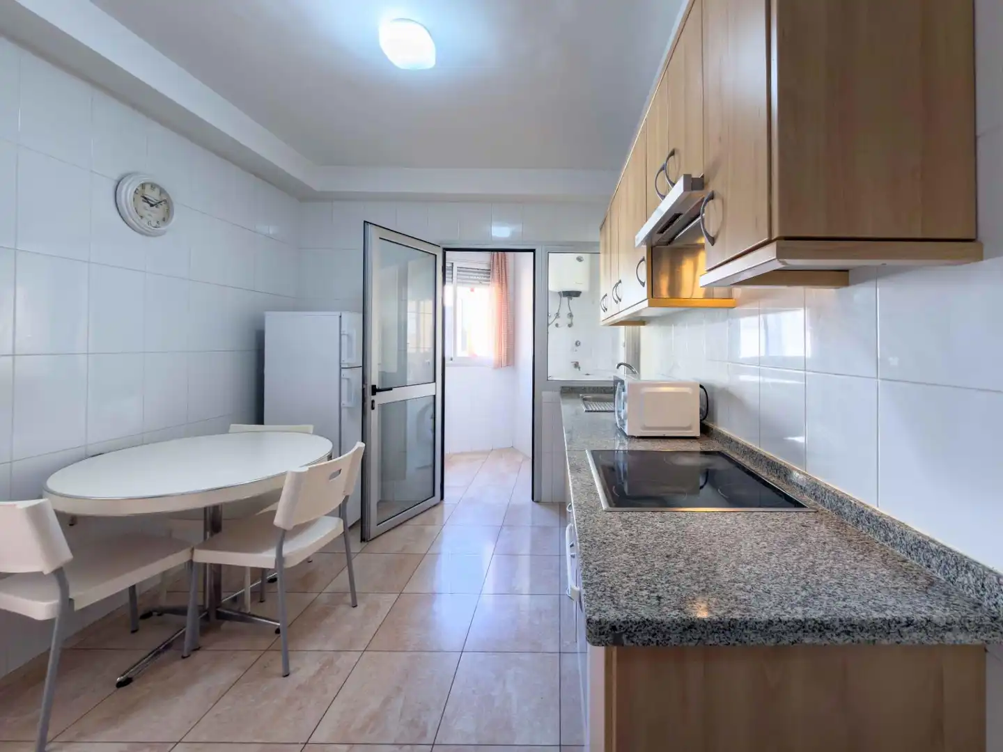 Küche von Wohnung zum Verkauf in Santa Cruz de Tenerife mit Abstellraum
