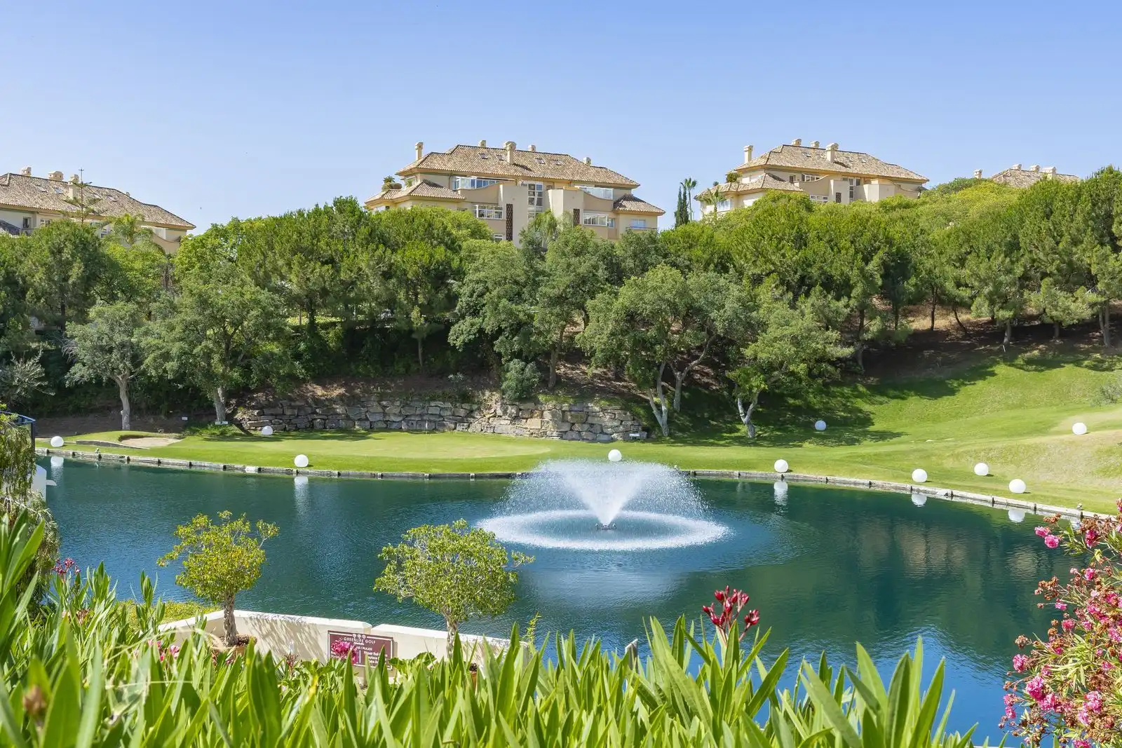 Jardí de Apartament en venda en Marbella amb Aire condicionat, Jardí privat i Terrassa