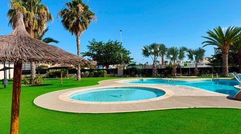 Bungalow en planta baja con 2 terrazas, piscina y parking en Aguas Nuevas, imatge 2
