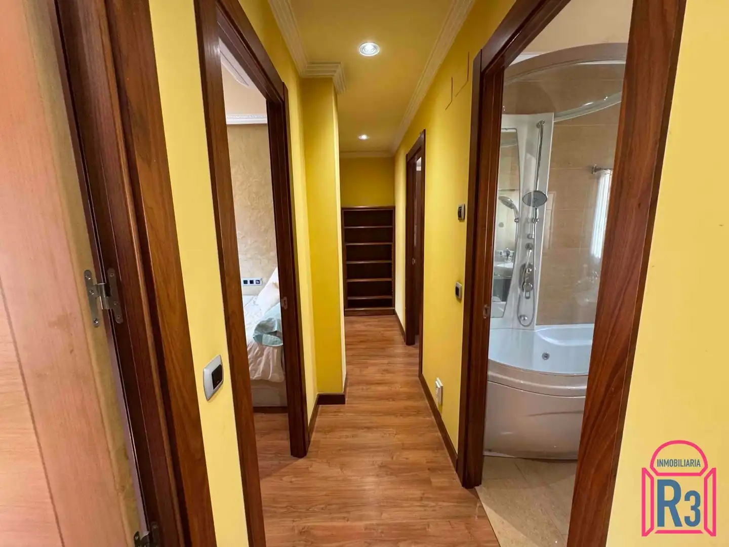 Casa o xalet en venda en León Capital  amb Calefacció, Terrassa i Traster