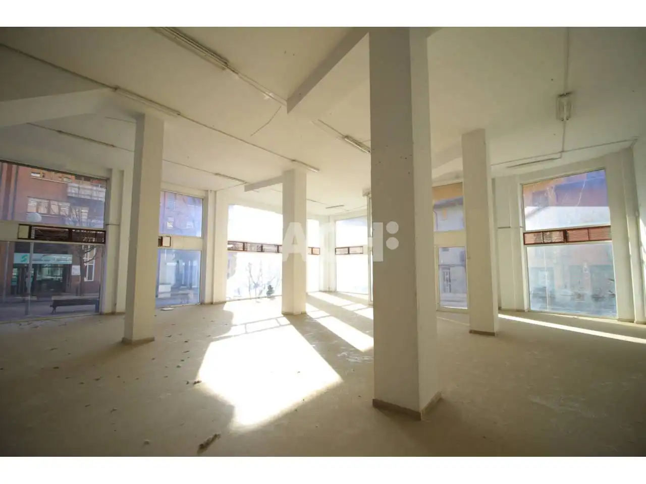 Locale commerciale in affitto a Plaza Lluis Companys 1, imagen 14