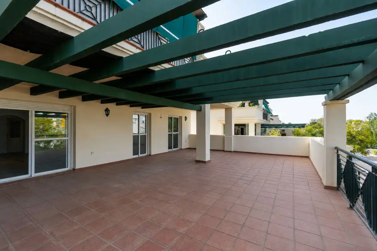 Terraza de Local en venta en Marbella