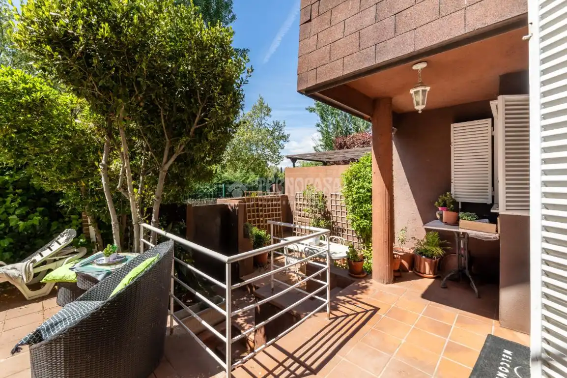 Terraza de Casa adosada en venta en Las Rozas de Madrid con Aire acondicionado, Calefacción y Terraza