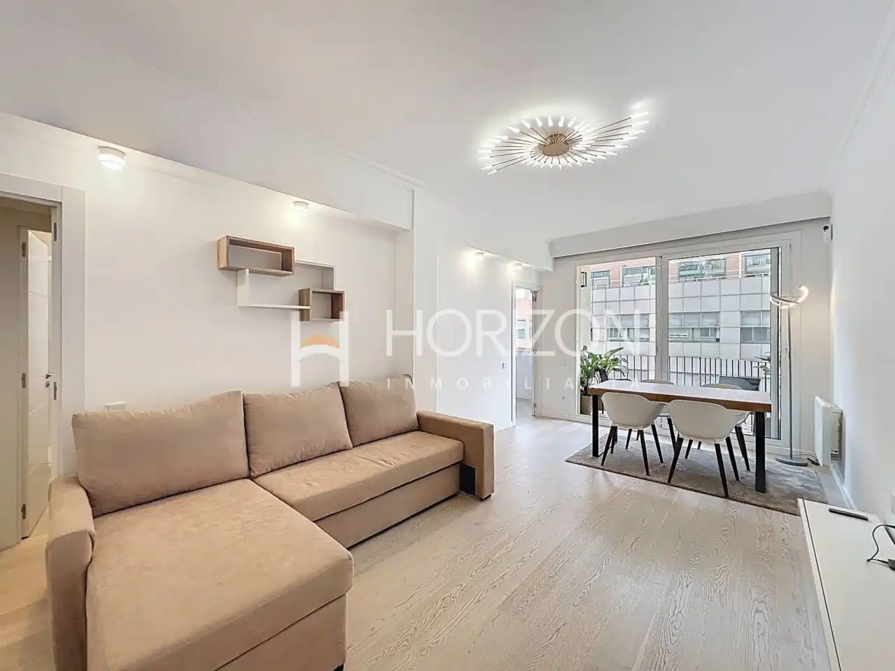 Piso con terraza en venta en Calle Rosselló, imagen 4