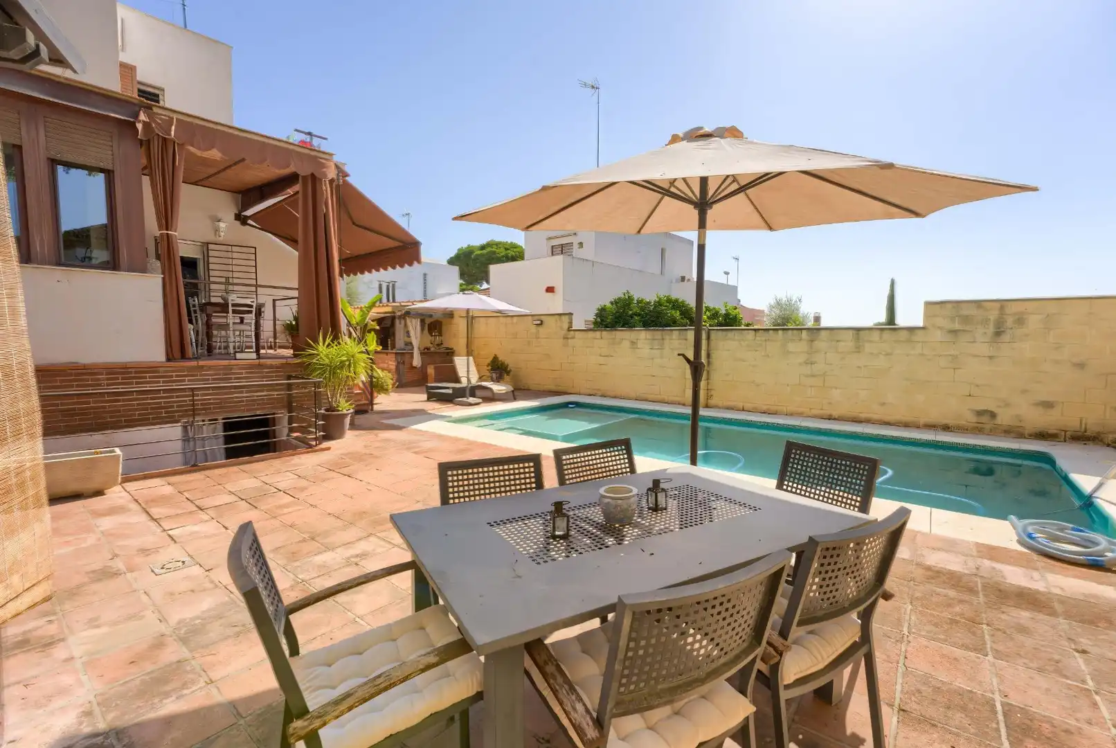 Terrassa de Casa o xalet en venda en Alcalá de Guadaira amb Aire condicionat, Calefacció i Jardí privat