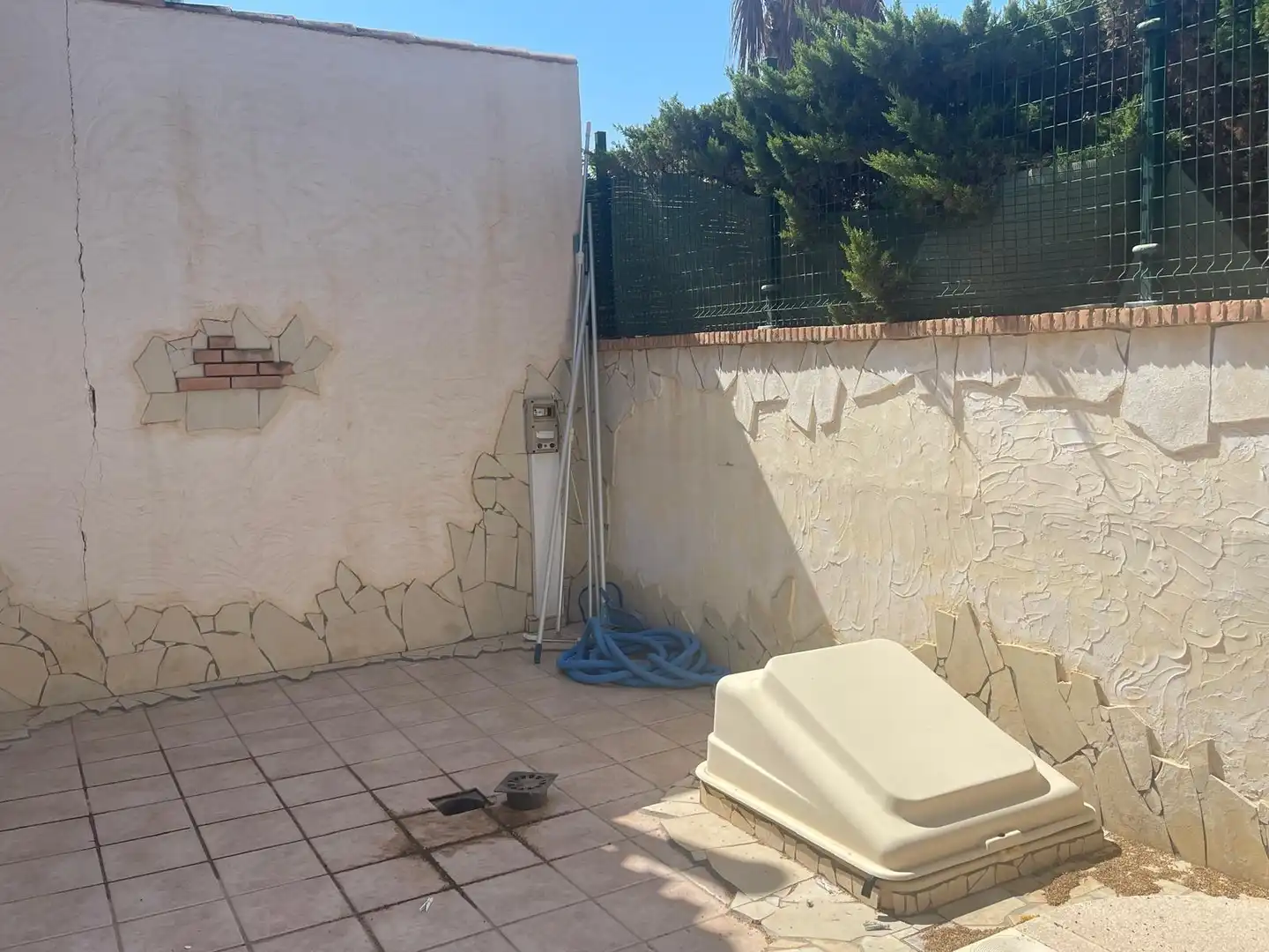 Terrassa de Casa adosada en venda en Torrevieja amb Aire condicionat, Calefacció i Jardí privat