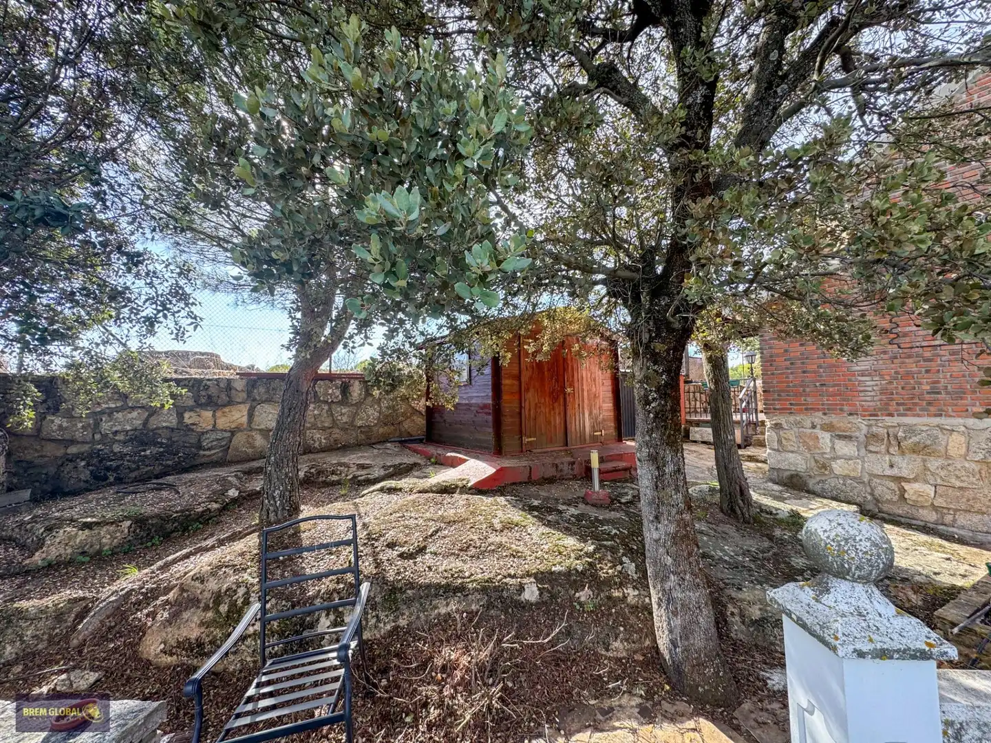 Jardí de Casa o xalet en venda en La Cabrera amb Jardí privat, Terrassa i Traster