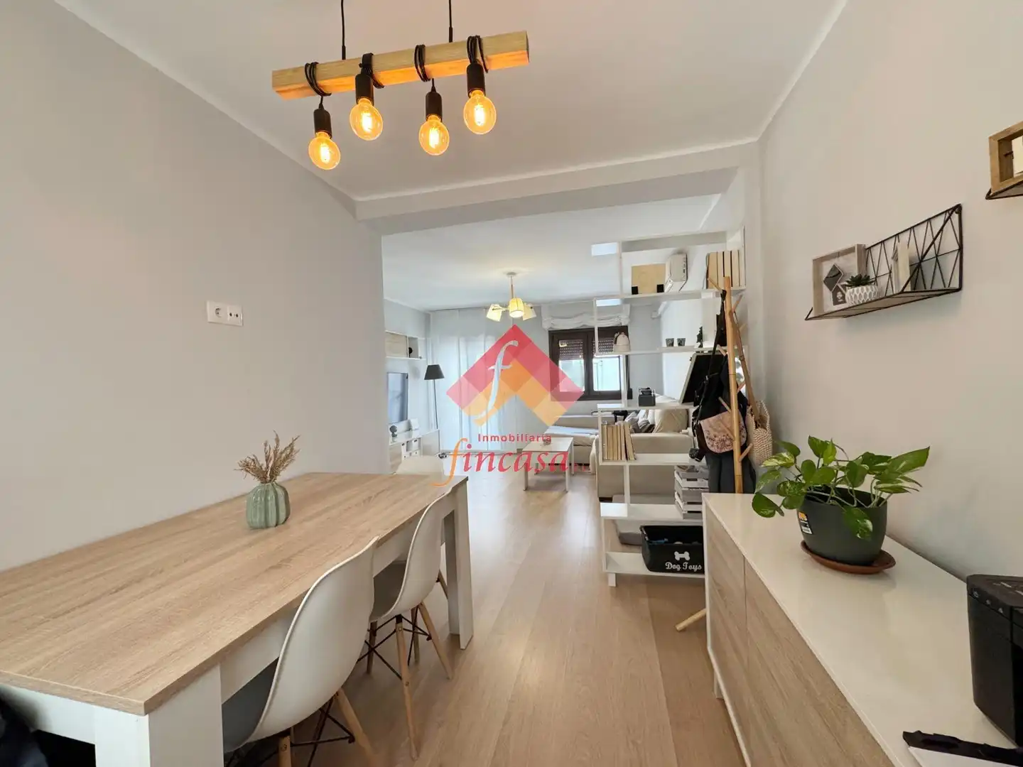 Living room of Flat for sale in Ronda  with Terrace and Storage room