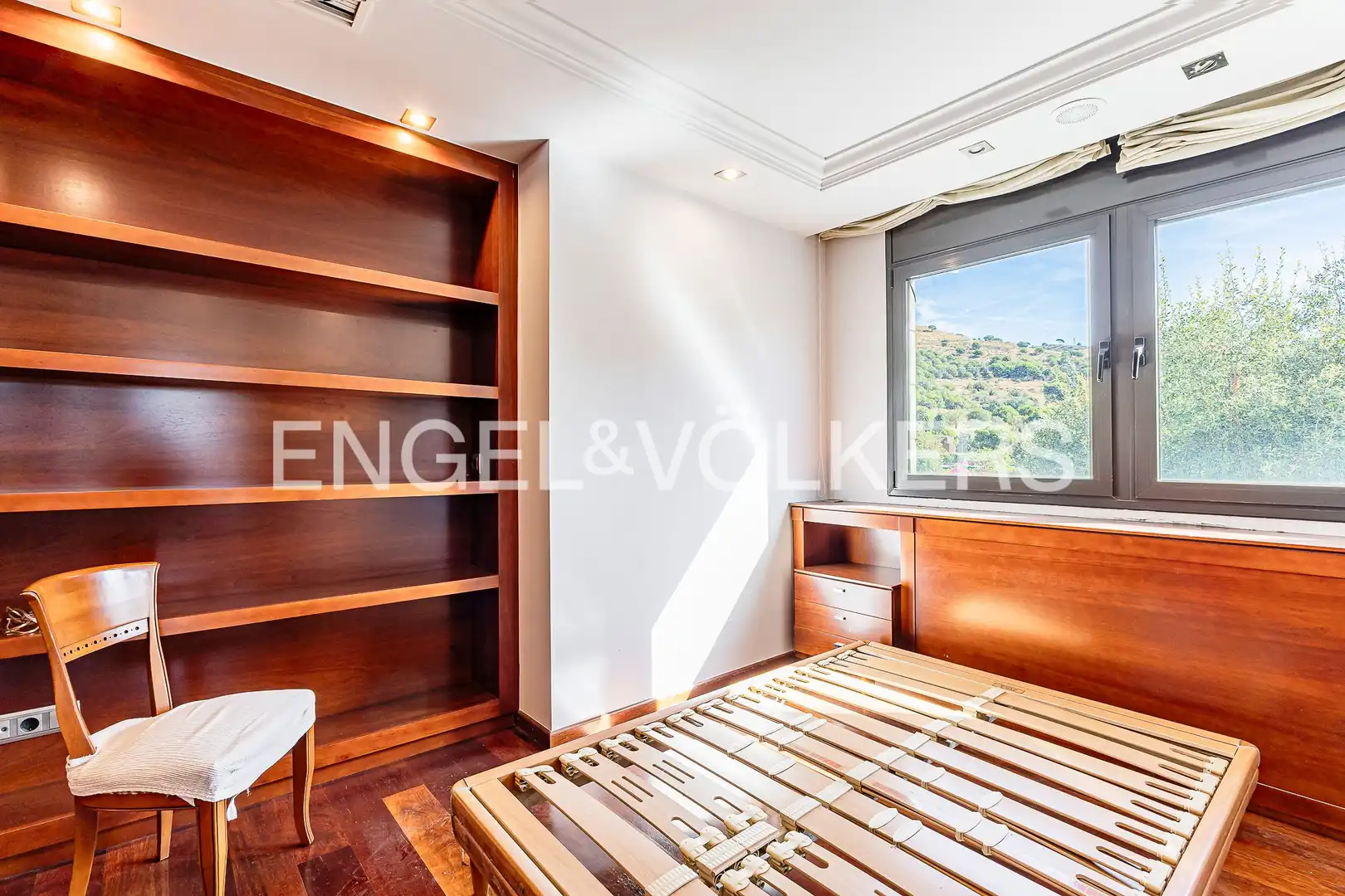 Bedroom of Houses for sale in Esplugues de Llobregat  with Air Conditioner, Heating and Private garden
