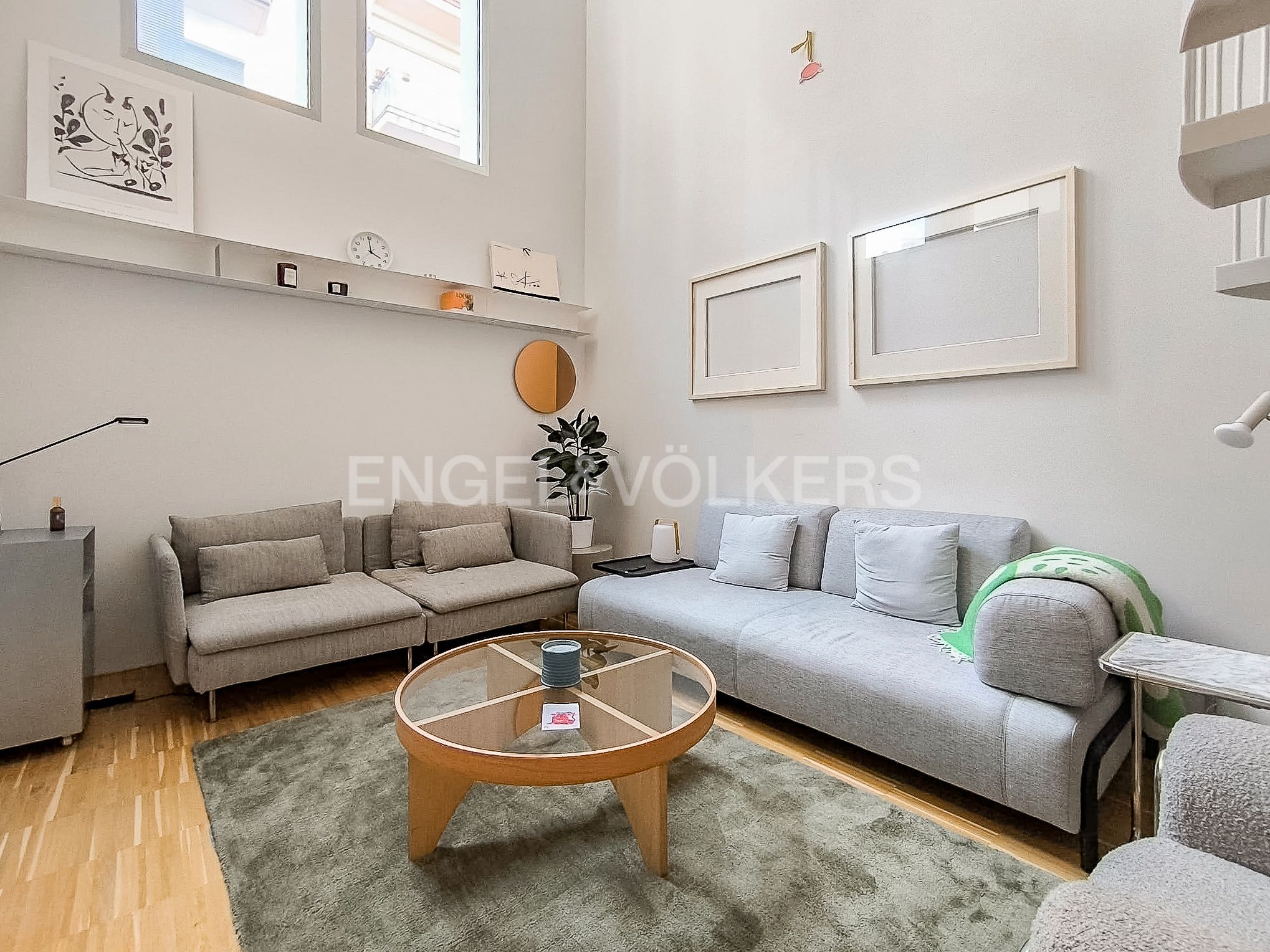 Sala d'estar de Apartament de lloguer en  Barcelona Capital amb Aire condicionat, Calefacció i Parquet