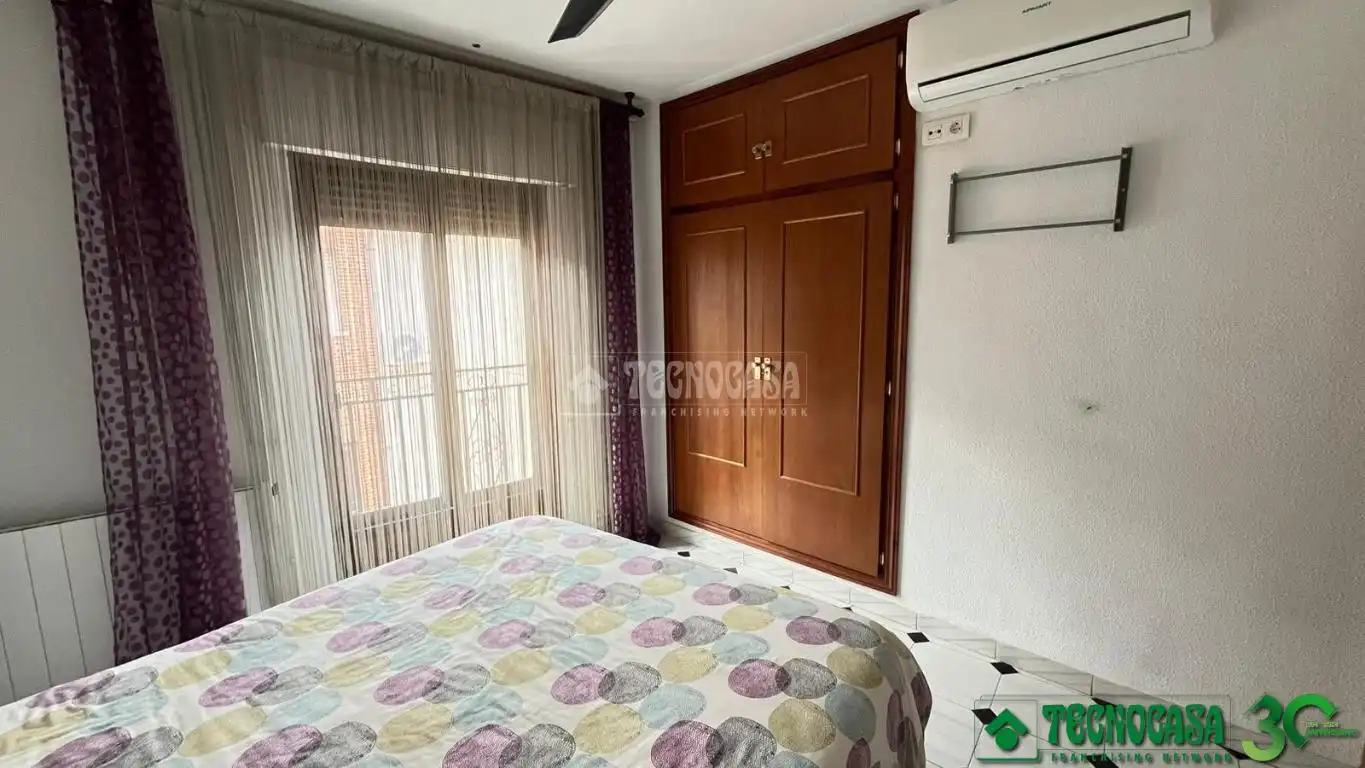 Schlafzimmer von Einfamilien-Reihenhaus zum Verkauf in San Esteban del Valle mit Klimaanlage und Heizung