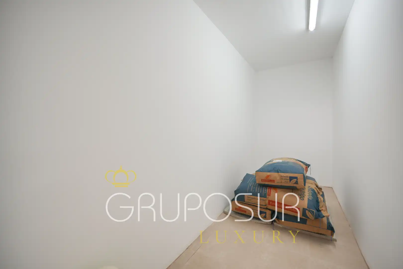 Einfamilien-Reihenhaus zum Verkauf in Valladolid mit Klimaanlage, Heizung und Terrasse
