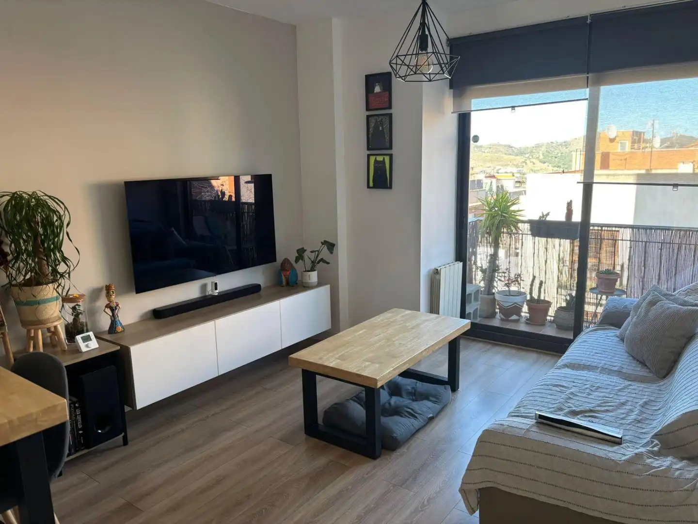 Sala d'estar de Pis en venda en Barcelona amb Aire condicionat, Calefacció i Parquet