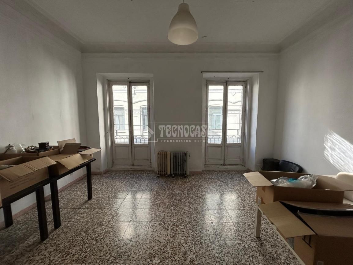 Pis en venda a C. de Tetuán, Sol