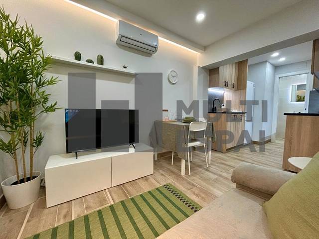 Piso en Venta en Carrer de Gènova en El Guinardó