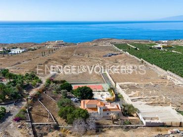 House with pool for sale in Marazul - Ricasa