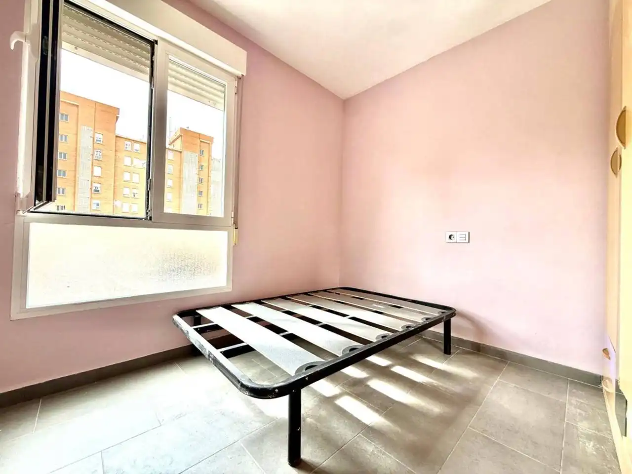 Bedroom of Flat for rent in Toledo  with Air Conditioner, Heating and Terrace