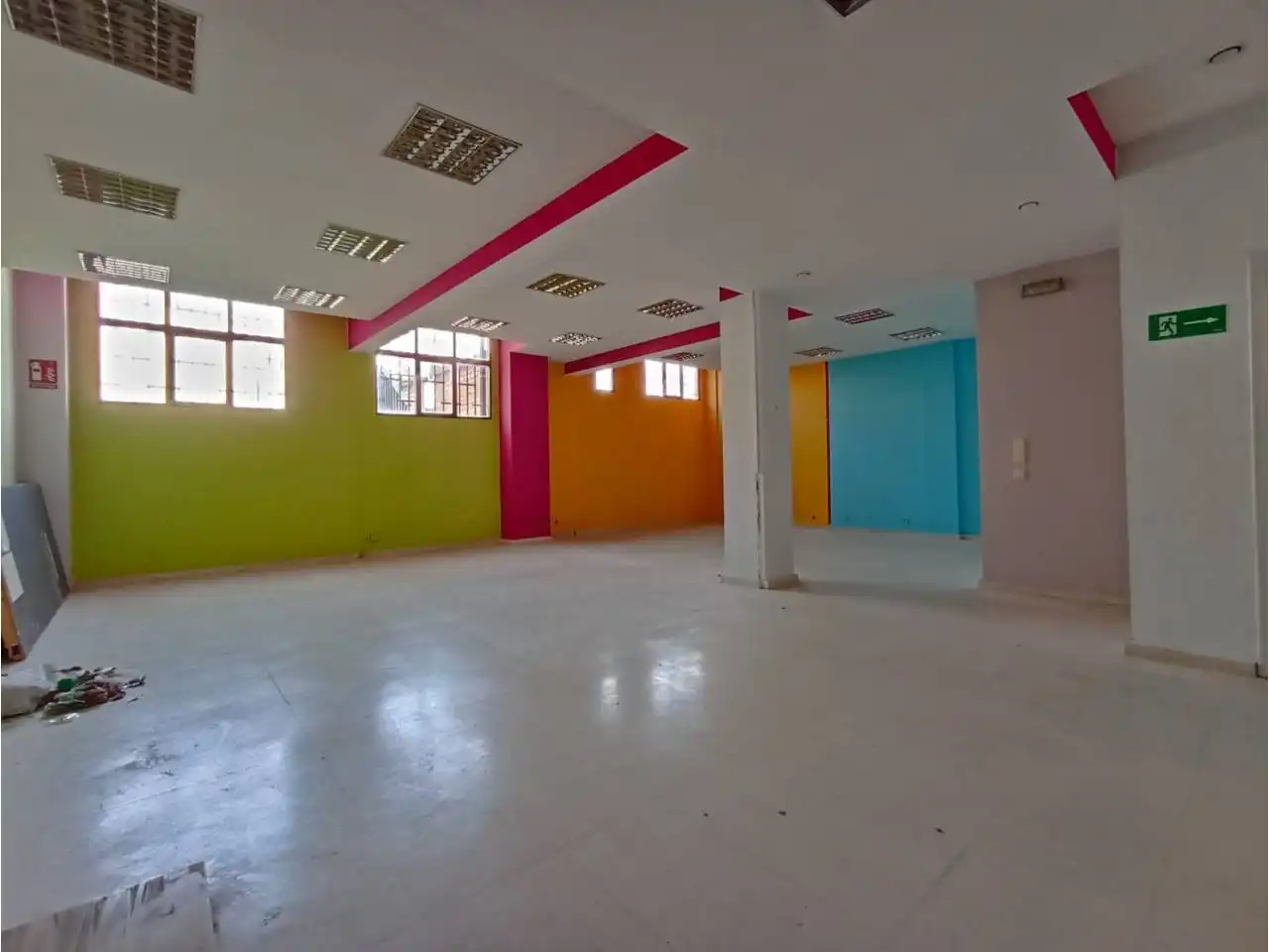 Business premises for sale in Calle Legión Española, imagen 25