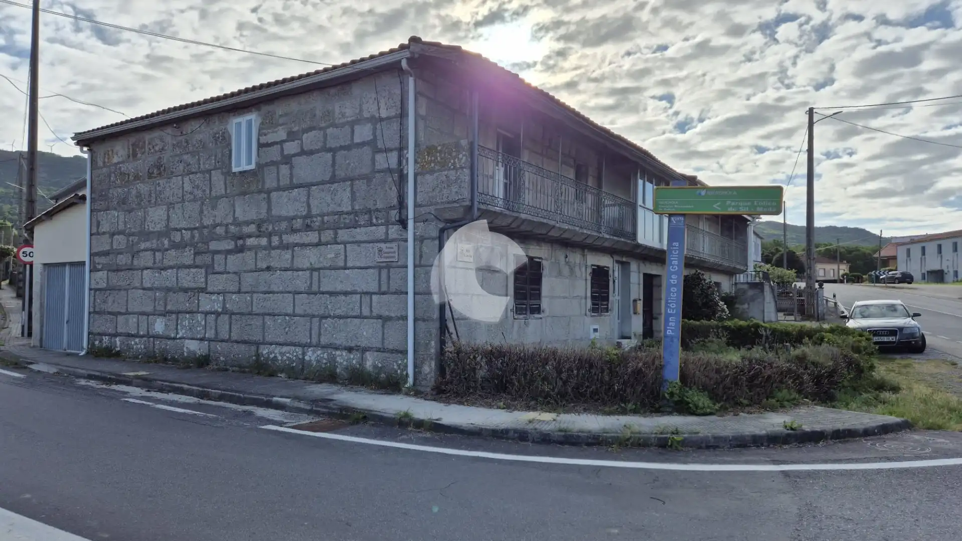 Vista exterior de Casa adosada en venda en Xunqueira de Espadanedo amb Jardí privat