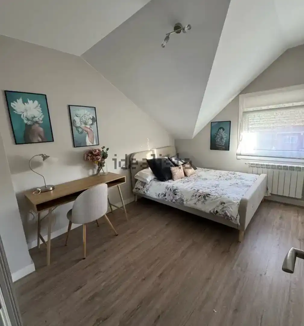 Dormitori de Casa o xalet per a compartir en Outeiro de Rei amb Jardí privat, Parquet i Traster
