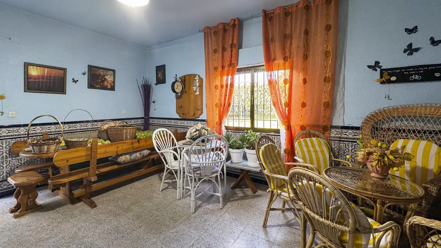 Menjador de Casa o xalet en venda en Galindo y Perahuy