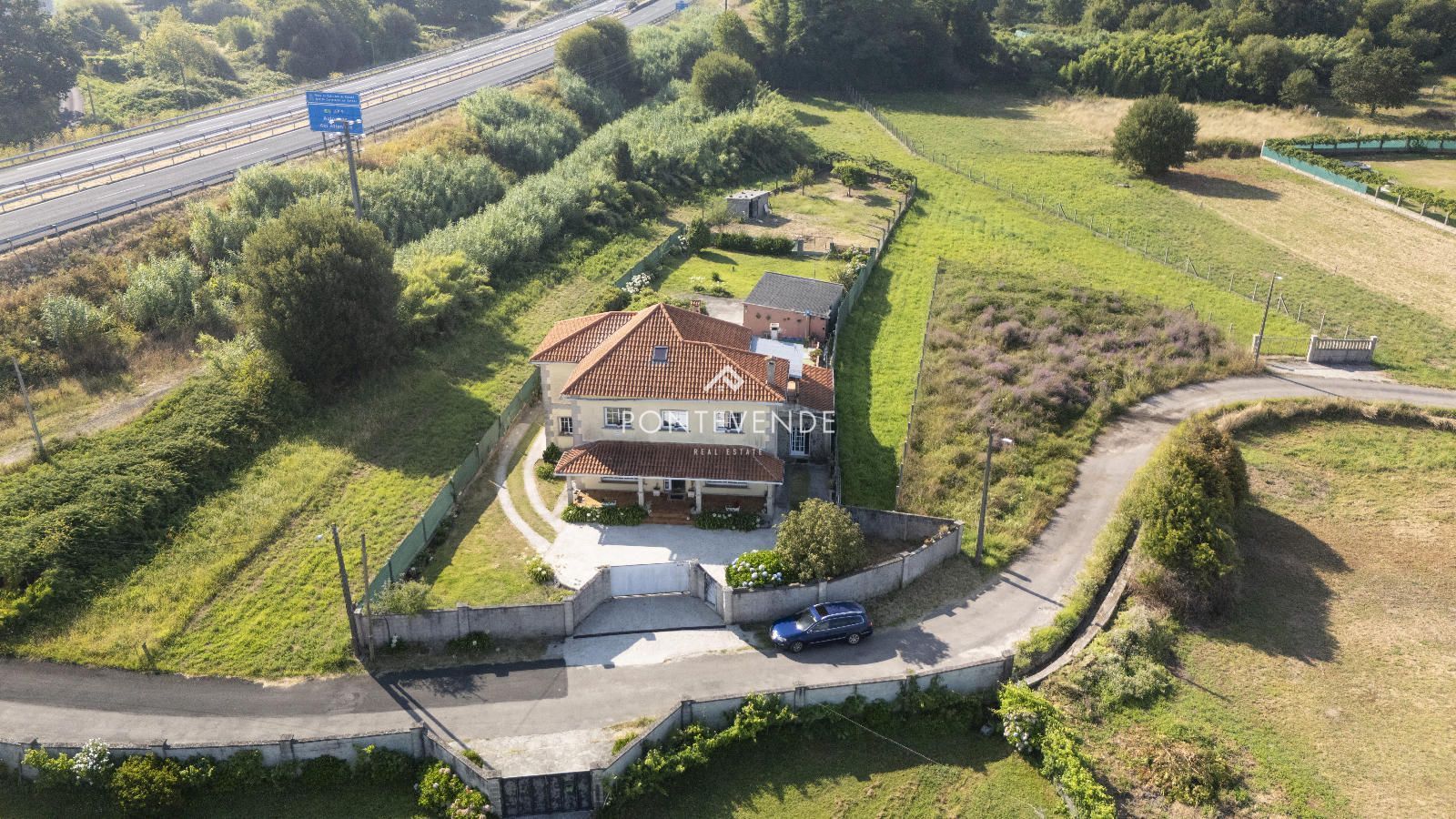 Casa o xalet en venda en Pontevedra Capital  amb Calefacció, Terrassa i Traster