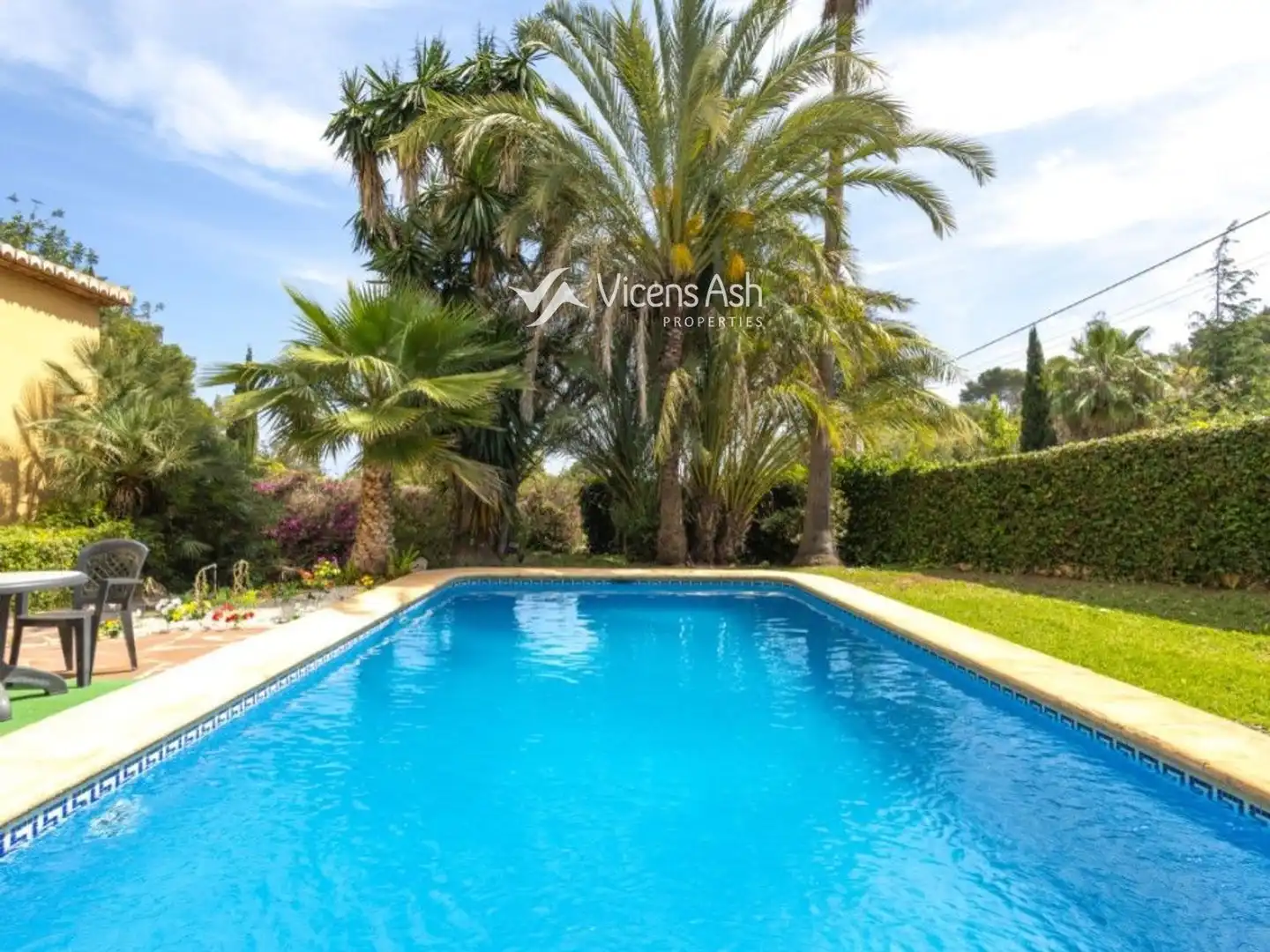 Vista exterior de Casa o xalet en venda en Jávea / Xàbia amb Aire condicionat, Terrassa i Traster