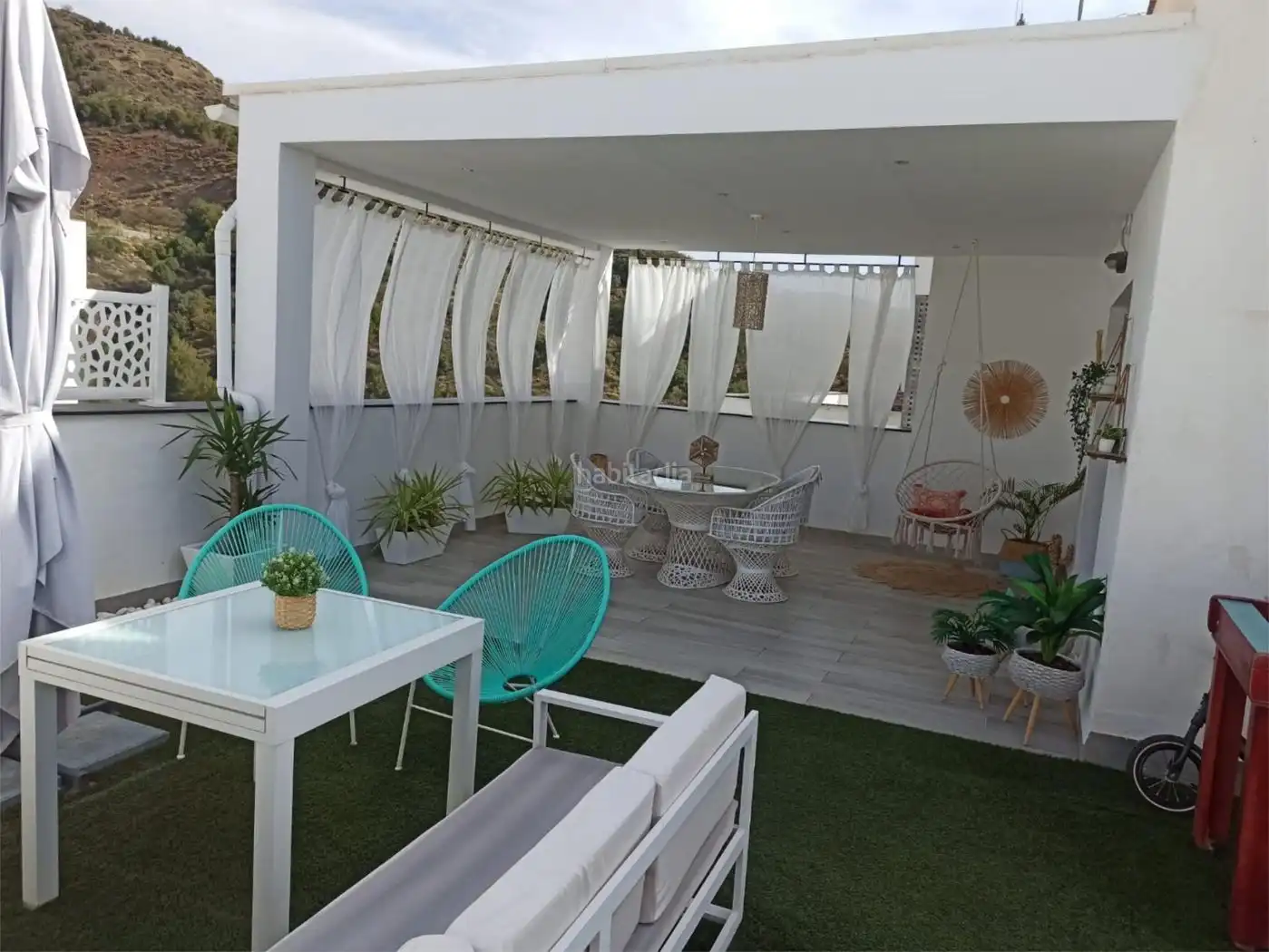 Penthouse with pool for sale in Calle Málaga Virgen 4