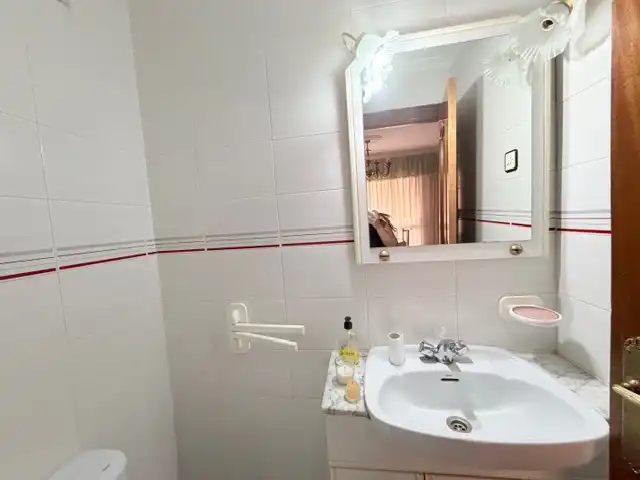 Badezimmer von Wohnung zur Miete in Puertollano mit Klimaanlage, Heizung und Möbliert