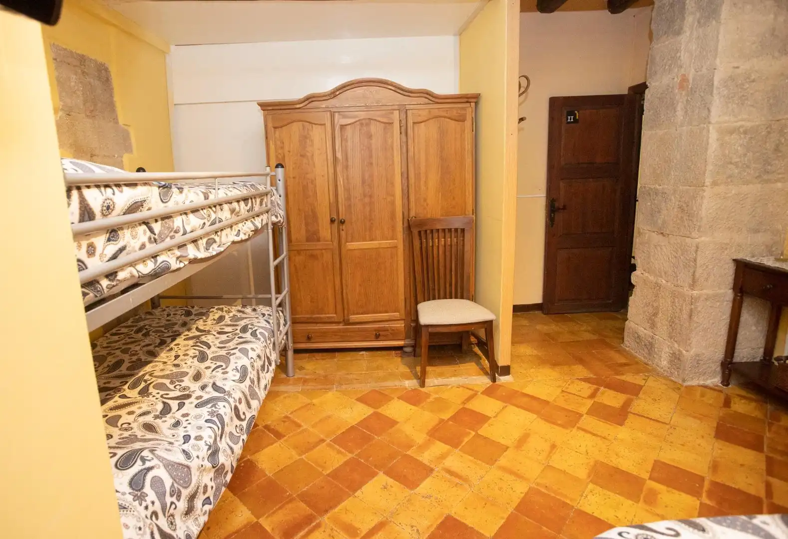 Schlafzimmer von Gebäude zum Verkauf in Siétamo