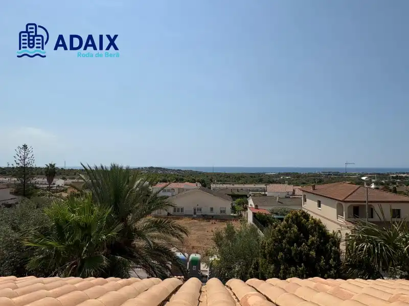 Vista exterior de Casa o chalet en venta en Roda de Berà con Terraza, Trastero y Horno
