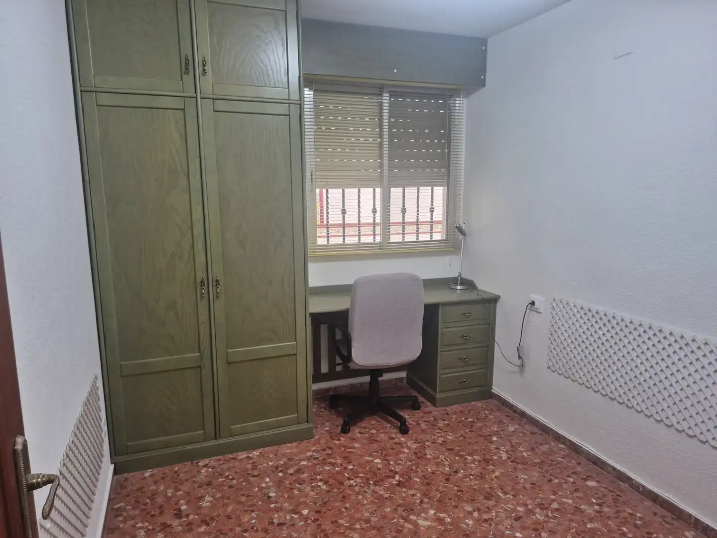 Habitación de Piso de alquiler en Moncada con Aire acondicionado, Calefacción y Terraza