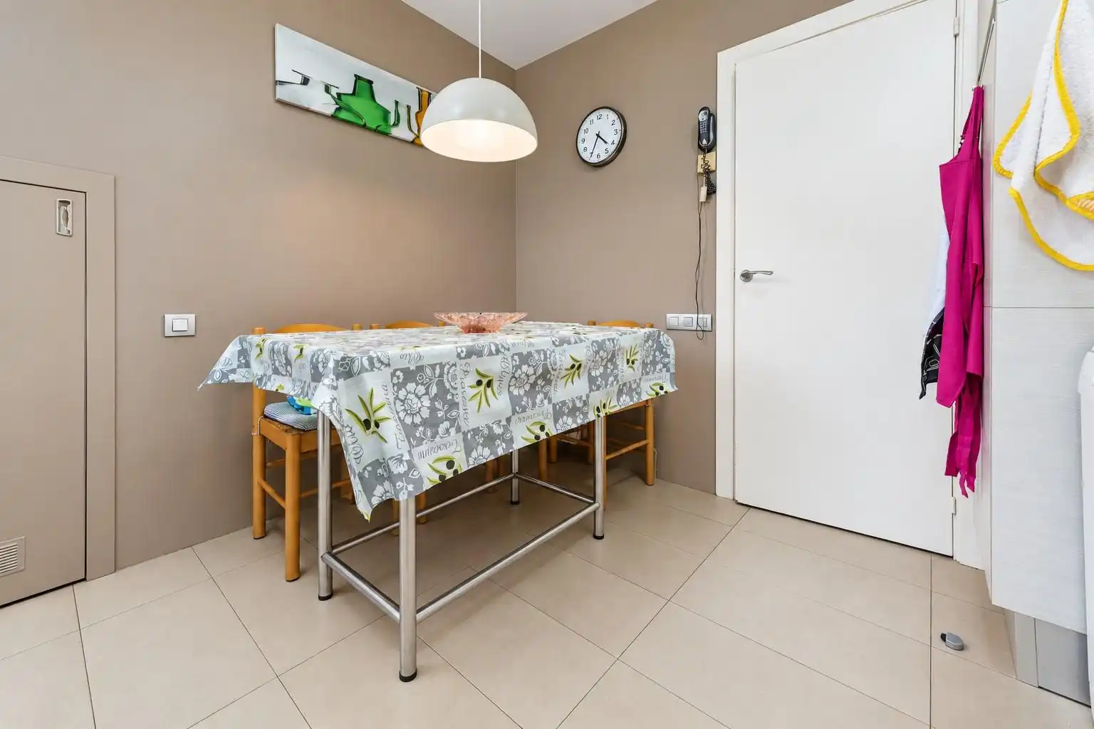 Menjador de Casa o xalet en venda en Sabadell amb Aire condicionat, Calefacció i Terrassa