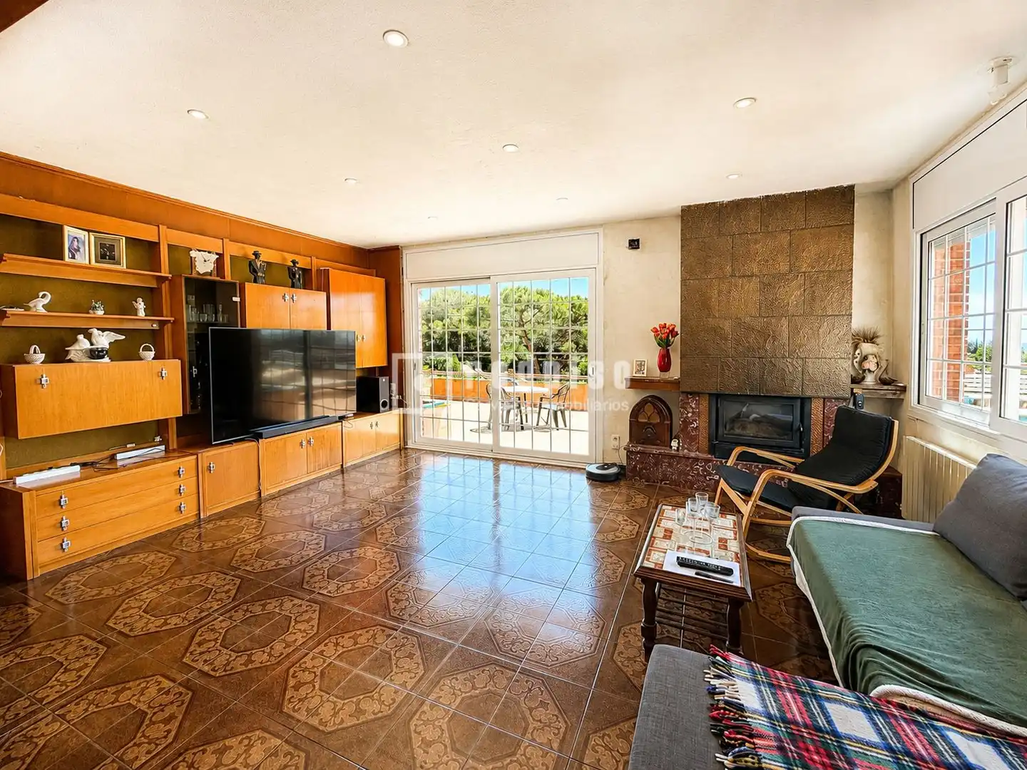 Living room of Houses for sale in Badalona  with Air Conditioner, Heating and Private garden