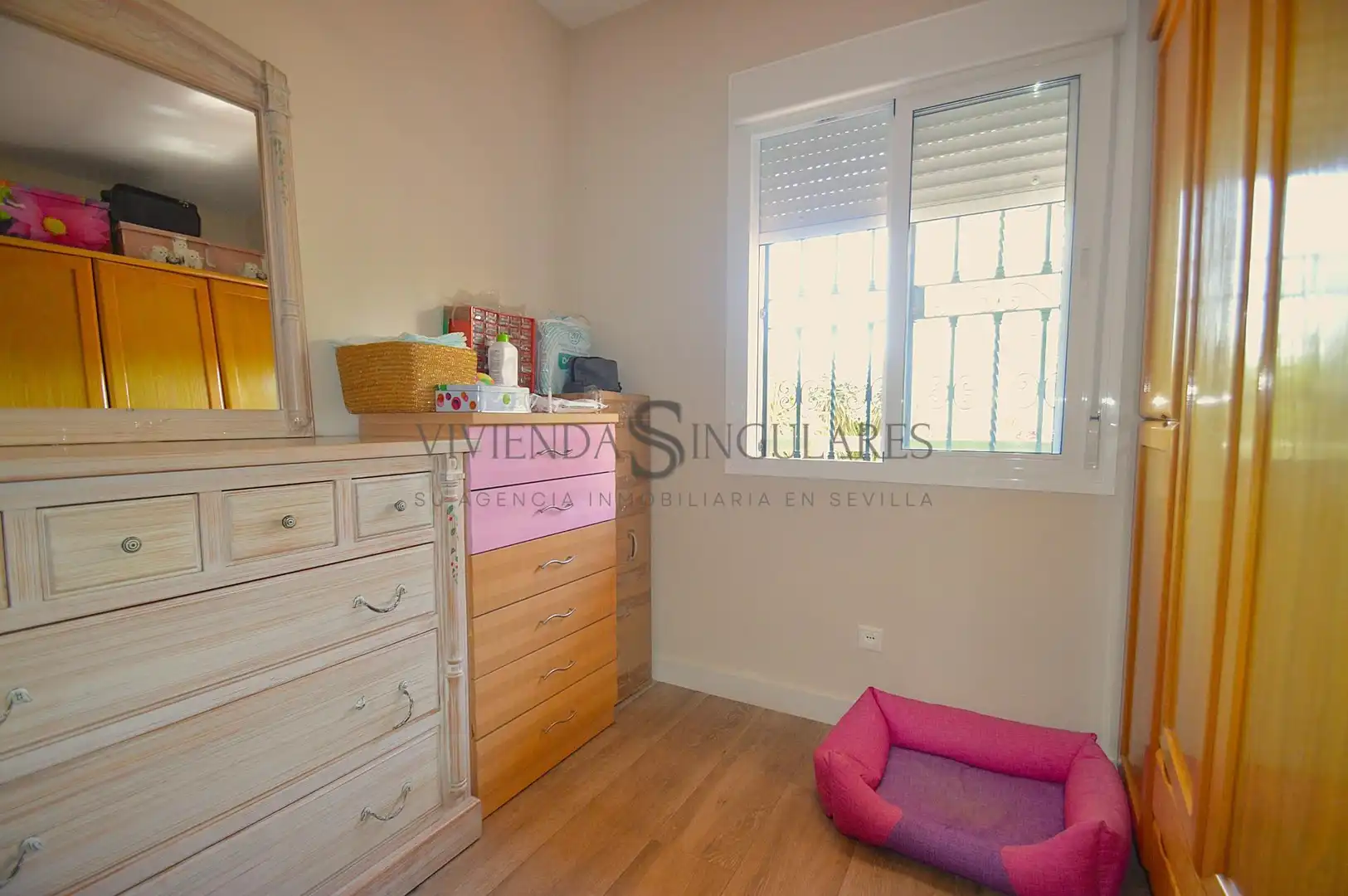 Bedroom of Flat for sale in Sevilla  with Air Conditioner, Heating and Private garden