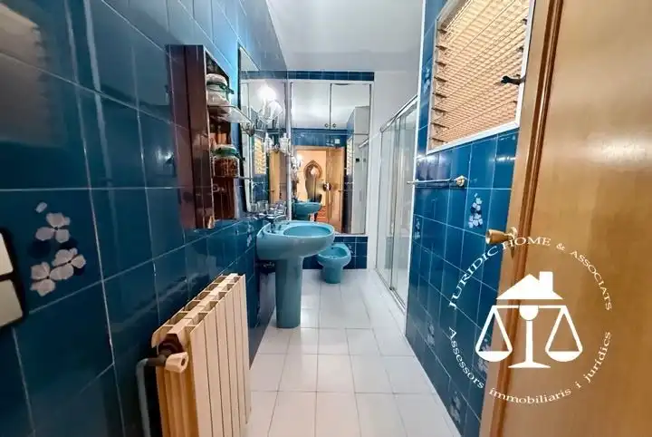 Bathroom of Detached homes for sale in Centre - Sant Oleguer
